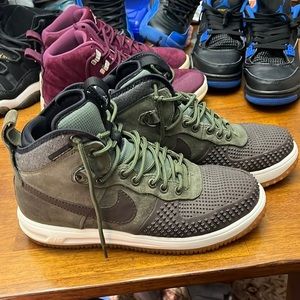 NIKE 2015 Lunar Force 1 Duck Boot, Baroque Brown, stars, waterproof